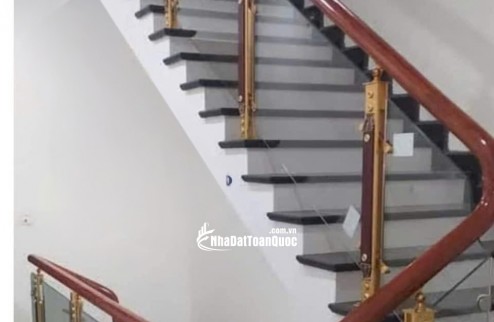 Nhà mình cho thuê nhà mới, căn góc, Thái Hà; vỉa hè 114m2* 5T- 46 Tr
